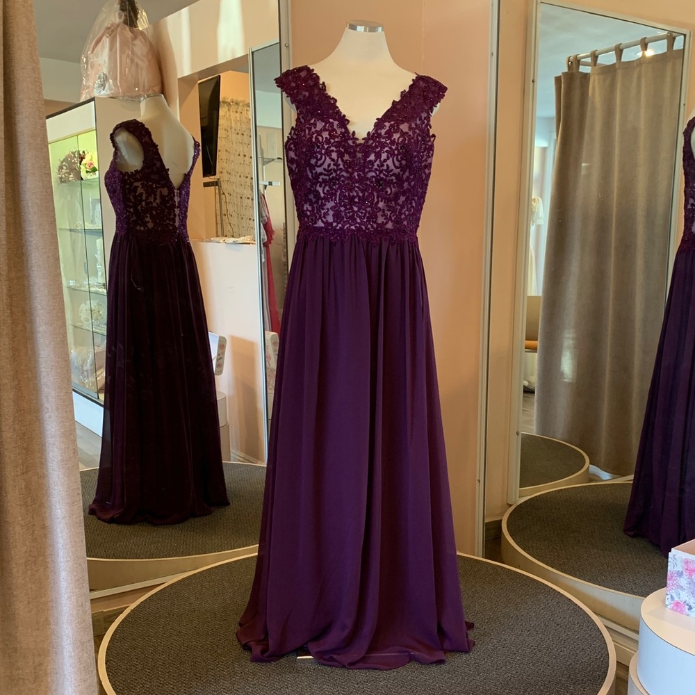 Nina Canacci Prom Gown or Special Occassion NWT